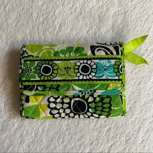 Vera Bradley Wallet • bohemian green cotton